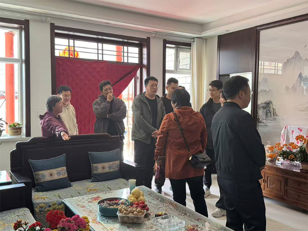 甘肅省領(lǐng)導(dǎo)調(diào)研皋蘭下泥灣村零碳村鎮(zhèn)試點(diǎn)項(xiàng)目實(shí)地感受綠色低碳轉(zhuǎn)型成效